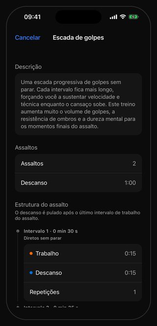 A tela de ajustes do Bell para o treino Escada de golpes: Assaltos 2, Descanso 1:00 e, na estrutura do assalto, Intervalo 1 · 0 min 30 s com Trabalho 0:15, Descanso 0:15 e Repetições 1, e logo abaixo o começo do Intervalo 2 · 0 min 35 s